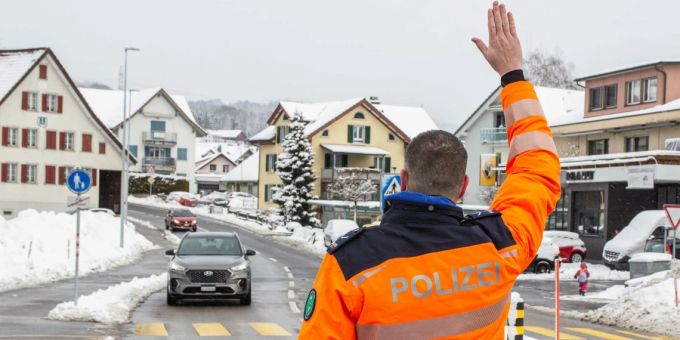 Verkehrskontrolle der Kantonspolizei Sankt Gallen. Kapo SG
