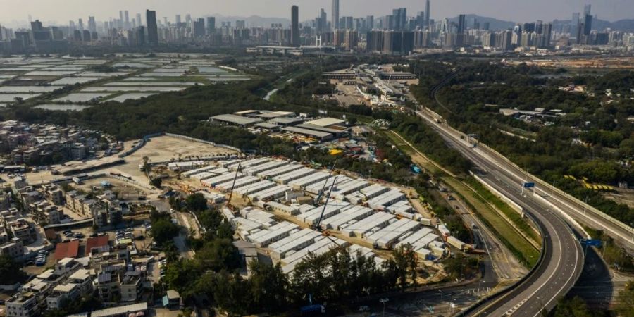 Blick auf Isolationsstation im Bau in Shenzhen