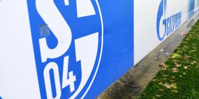 Der FC Schalke 04 trennte sich von Sponsor Gazprom. Foto: Caroline Seidel-Dissmann/dpa