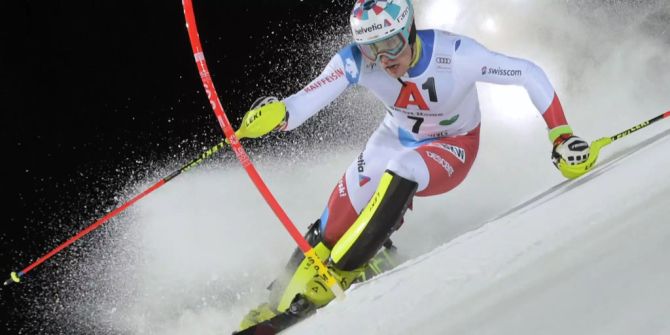 Daniel Yule fährt den 2. Lauf in Schladming