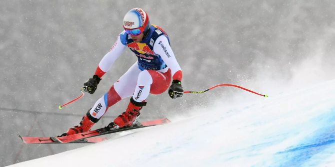 Mauro Caviezel fährt den Super-G von Kitzbühel