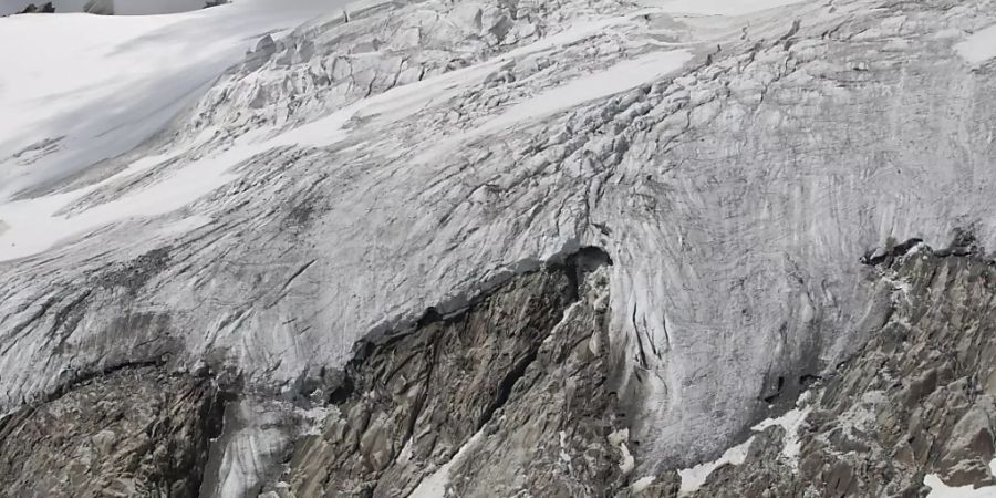 Die Gletscher weltweit besitzen wahrscheinlich deutlich weniger Eis als bisher angenommen. (Archivbild)