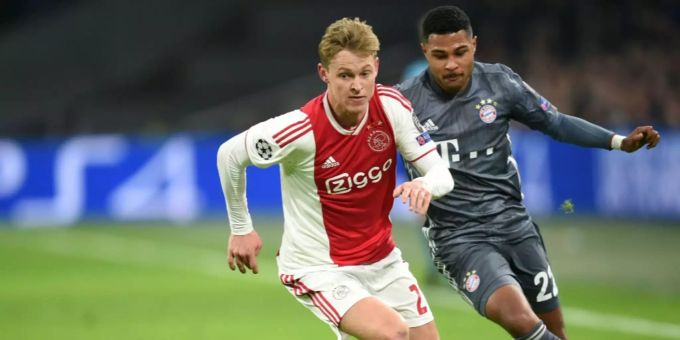dank Erfolg in der Champions League? Ajax Talent Frenkie De Jong (links) wechselt zu Barcelona. Champions League Ajax