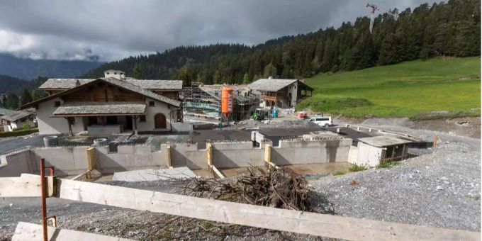 Beinahe alle grossen Bauunternehmen hatten im Kanton Graubünden über Jahre hinweg Preisabsprachen getroffen. Beinahe alle grossen Bauunternehmen hatten im Kanton Graubünden über Jahre hinweg Preisabsprachen getroffen.
