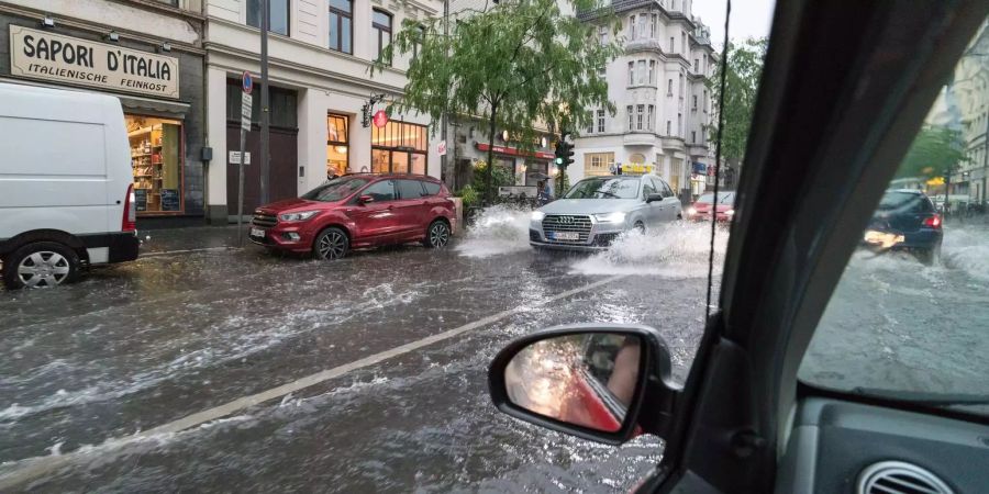 Geflutete Strassen in Süddeutschland.