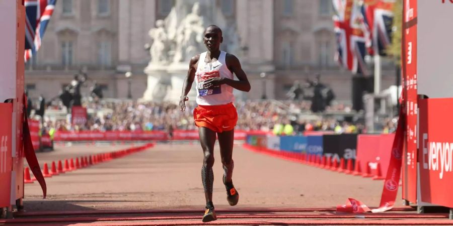 Klarer Sieg für Eliud Kipchoge in London.