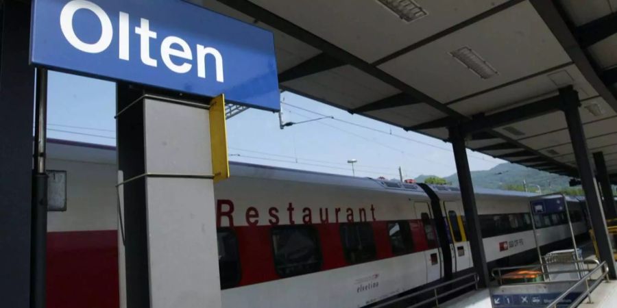 Die Strecke zwischen Olten und Aarau sind laut SBB nur beschränkt befahrbar.