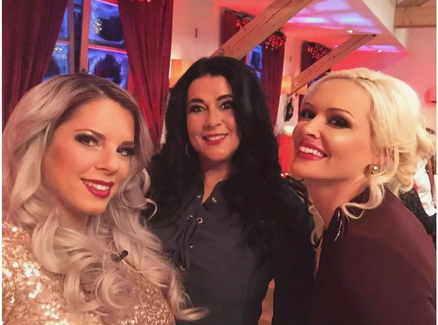 Da war die Welt noch in Ordnung: Daniela Katzenberger mit ihrer Schwester Jenny Frankhauser und Mutter Iris Klein.