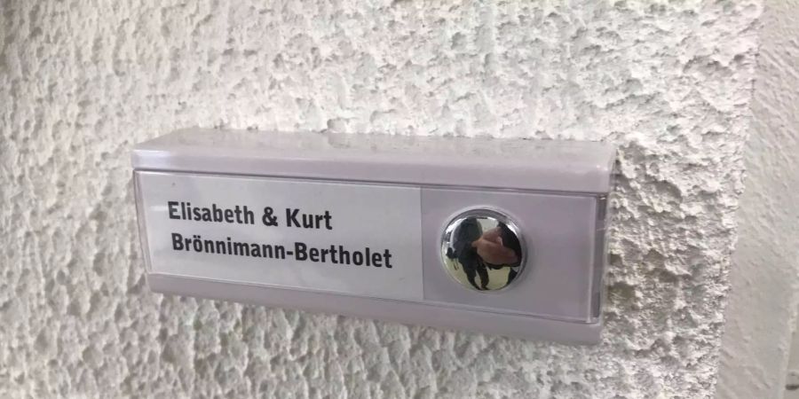 Auch die Klingel von Brönnimanns darf nicht fehlen.