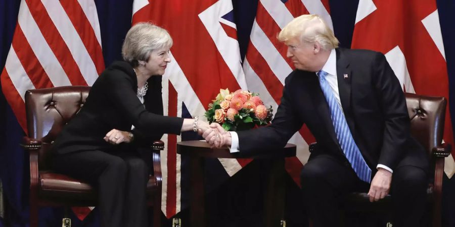 Theresa May und Donald Trump.