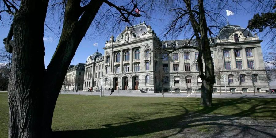 Ein Forscher der Universität Bern sagt, dass eine Grossmutter eine grosse Rolle bei der Lebenserwartung ihres Enkelkindes spielt.