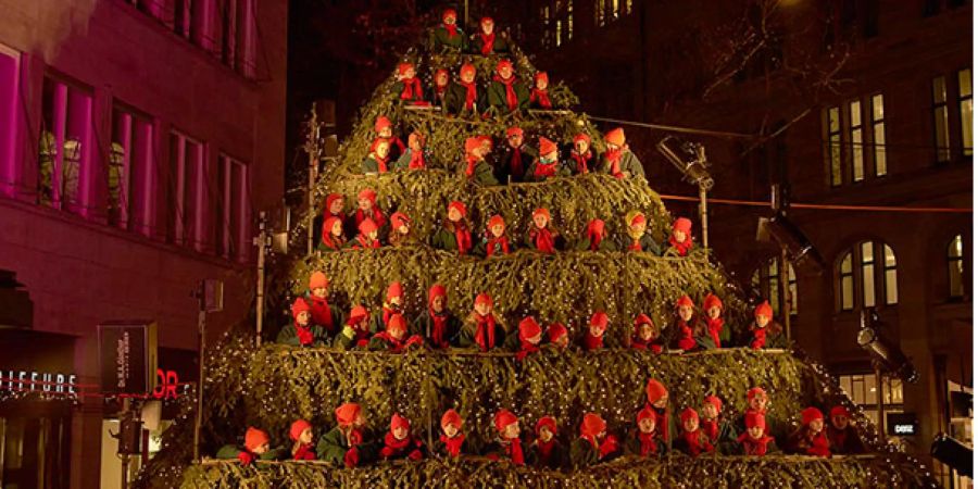 The Singing Christmas Tree: Ein Kinderchor singt.