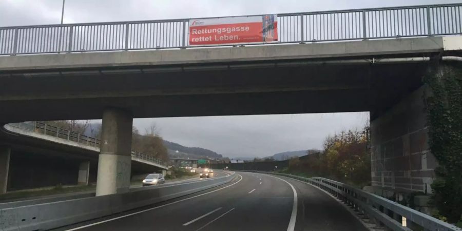 Kantonale Autobahn A22 bei Lausen, Fahrtrichtung Sissach