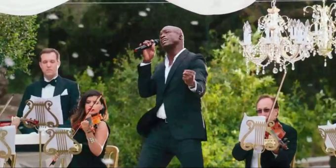 Seal hat in Popstar: Never Stop Never Stopping einen Cameo-Auftritt und singt einen Song. Seal hat in Popstar: Never Stop Never Stopping einen Cameo-Auftritt und singt einen Song.