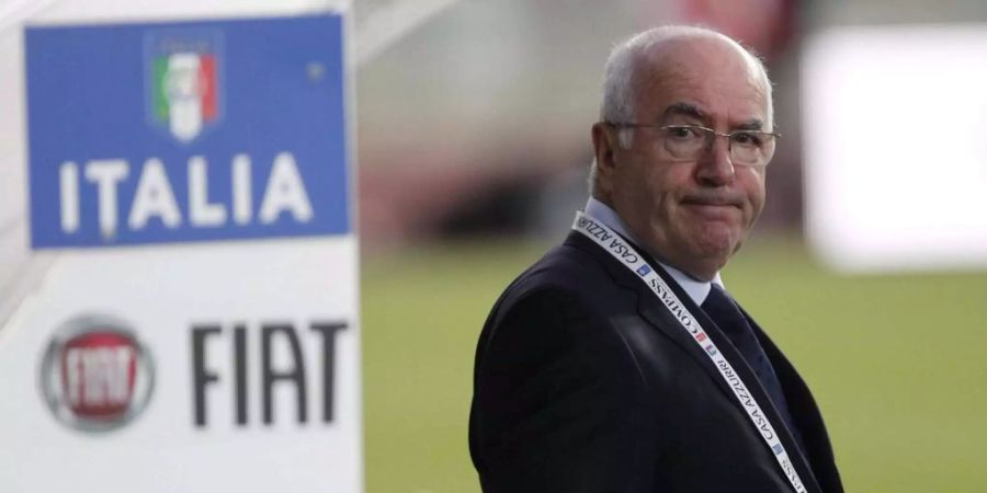 Tavecchio stand nach dem Scheitern in der WM-Quali unter heftiger Kritik.