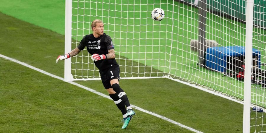 Champions-League-Final 2018 – Liverpool-Goalie Karius greift daneben.