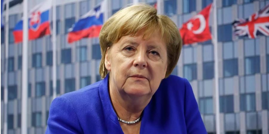 Die deutsche Bundeskanzler Angela Merkel muss im Rahmen ihrer amtlichen Tätigkeit viel reisen.