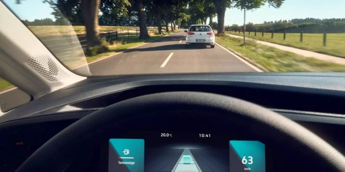 Promo - Der neue VW Caddy: mehr Intelligenz durch Fahrerassistenz