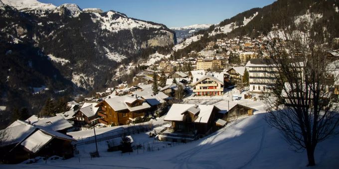 Die Berner Gemeinde Wengen von oben. wengen