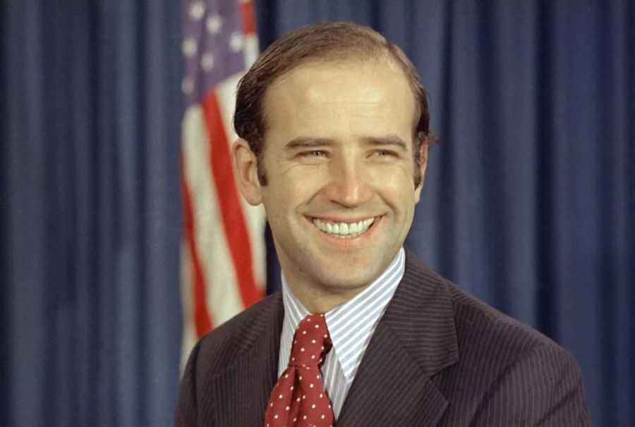 So sah Joe Biden im Jahr 1972 aus. Die Haardichte nimmt bereits ab.