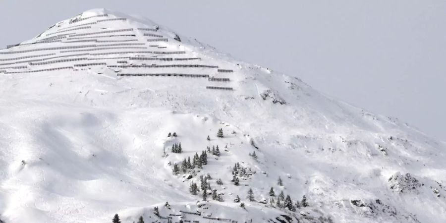 In Teilen Südbündens und in den Tessiner Bergen ist die Lawinengefahr gross, wie das Institut für Schnee- und Lawinenforschung (SLF) im neusten Lawinenbulletin festhält. (Symbolbild