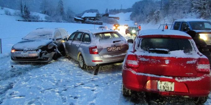 Verkehrsunfall in Glarus.