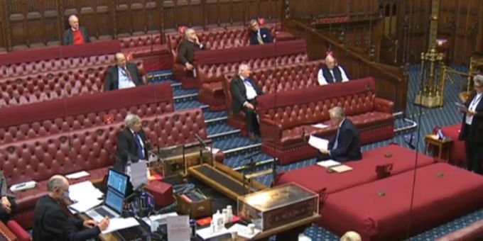 Dieses vom House of Lords zur Verfügung gestellte Videostandbild zeigt das britische Oberhaus, das dem Deal zum Brexit zugestimmt hat. Brexit