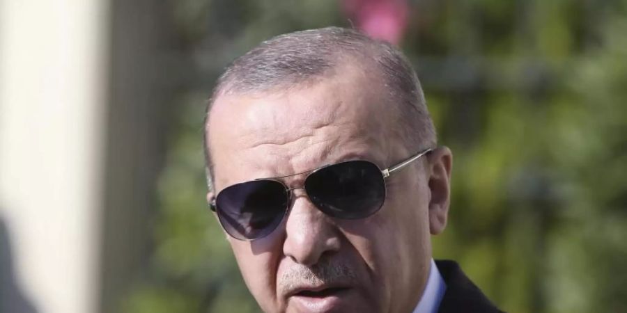 Der türkische Präsident Erdogan. Frankreichs Staatschef wirft Ankara ein «kriegerisches Verhalten» gegenüber den Nato-Alliierten vor. Foto: -/Turkish Presidency/AP-Pool/dpa