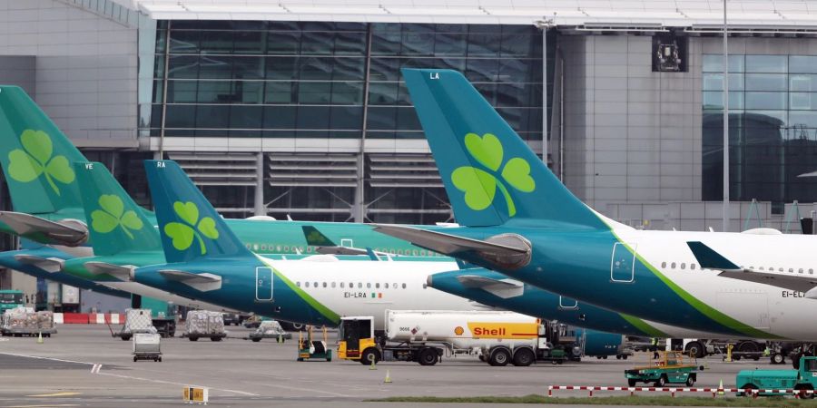 Aer Lingus muss wegen technischer Probleme Flüge streichen. (Archivbild)