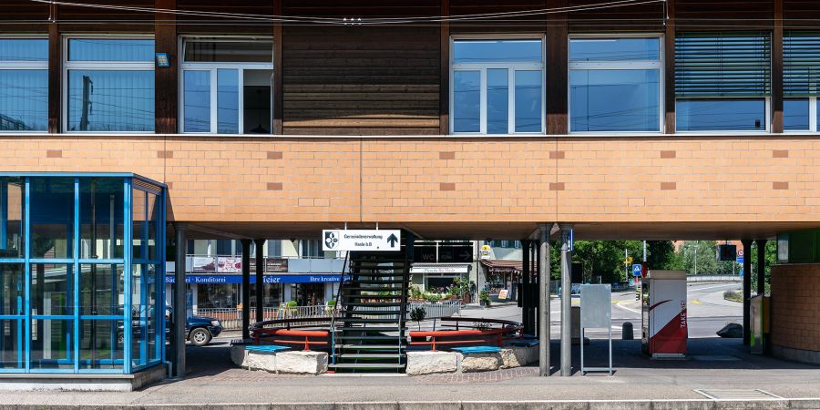 Die Gemeindeverwaltung Hasle bei Burgdorf befindet sich im Bahnhofsgebäude Hasle Rügsau.