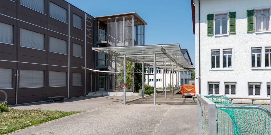 Das Gebäude der Primarschule in Hasle bei Burgdorf.