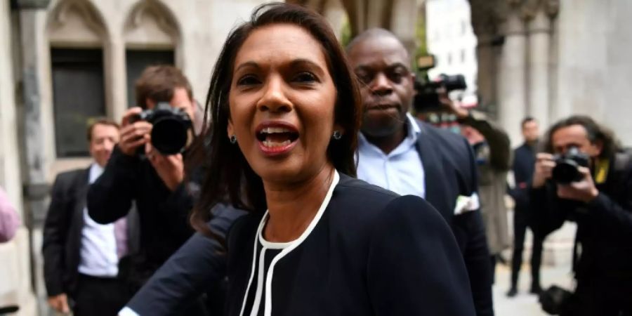 Klägerin Gina Miller auf dem Weg zum Gericht