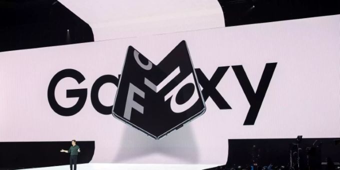 Das Samsung Galaxy Fold war das erste faltbare Handy auf dem Markt. Samsung Galaxy Fold 5G