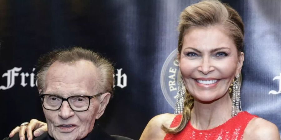 Larry King im vergangenen Jahr mit seiner Ehefrau Shawn King