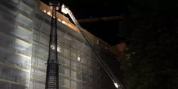 In der Nacht brannte das Dach der Militärkaserne Bern.