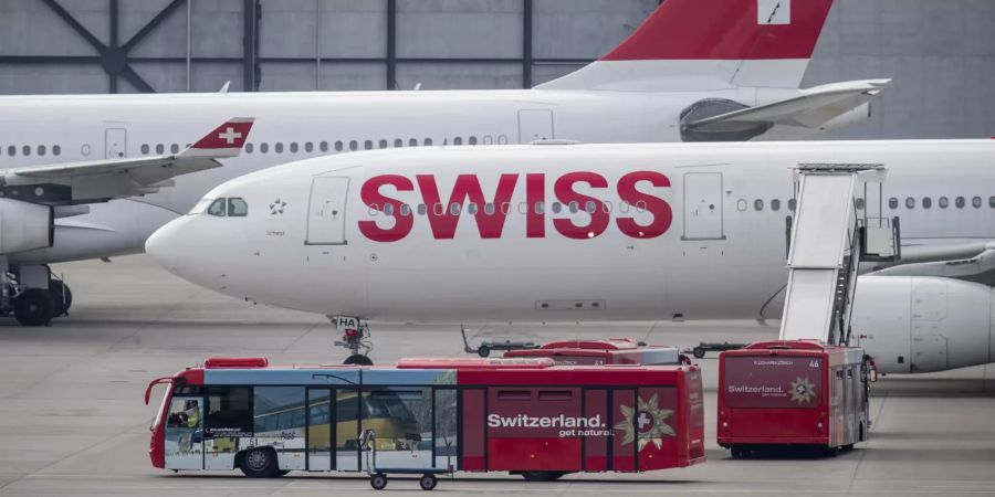 SWISS AIRLINE, FLUGGESELLSCHAFT,