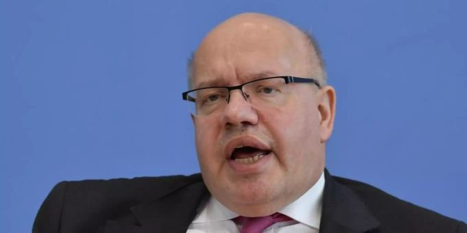 Homeoffice passe nicht überall, meint Wirtschaftsminister Peter Altmaier. Foto: Tobias Schwarz/AFP/Pool/dpa Homeoffice passe nicht überall, meint Wirtschaftsminister Peter Altmaier. Foto: Tobias Schwarz/AFP/Pool/dpa