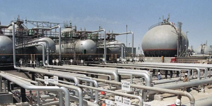 Die Organisationen Public Eye und Trial International haben in einer Recherche ein Netzwerk für geschmuggelten, subventionierten Diesel aus Libyen rekonstruiert. (Symbolbild) Die Organisationen Public Eye und Trial International haben in einer Recherche ein Netzwerk für geschmuggelten, subventionierten Diesel aus Libyen rekonstruiert. (Symbolbild)