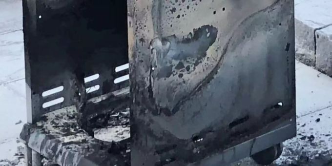 Beim Brand entstand Sachschaden von mehreren Hundert Franken. Beim Brand entstand Sachschaden von mehreren Hundert Franken.