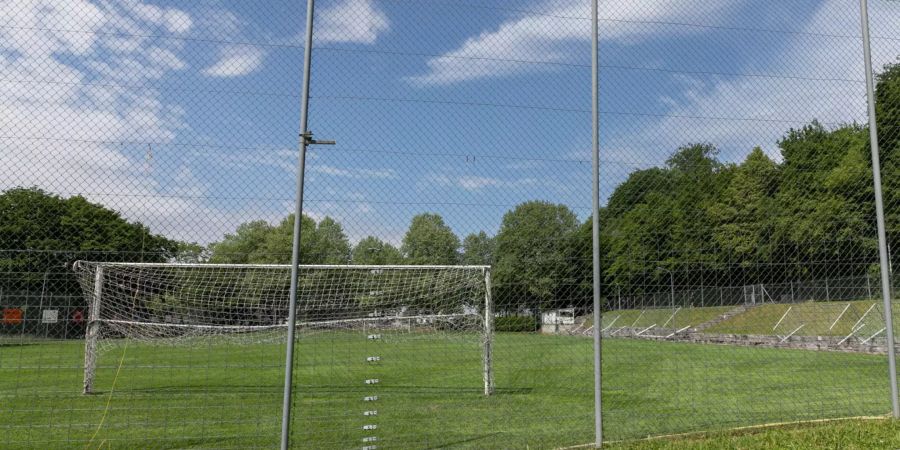Der Sportplatz bei der Sporthalle Obersiggenthal.