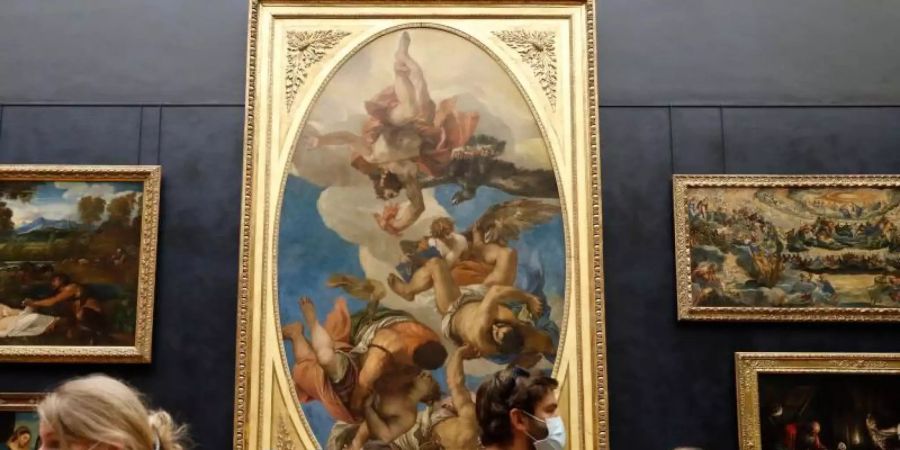 Der Louvre hat nach monatelanger Corona-Zwangspause für Besucher wieder geöffnet. Foto: Francois Guillot/AFP/dpa