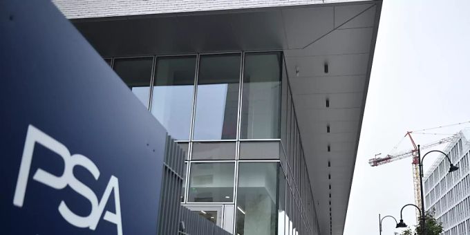 Aus der Fusion der Autokonzerne PSA und Fiat Chrysler entsteht ein neuer Riese auf dem Weltmarkt für Autos und Fahrzeuge. Er soll den Namen «Stellantis» tragen (Archivbild) fiat chrysler psa