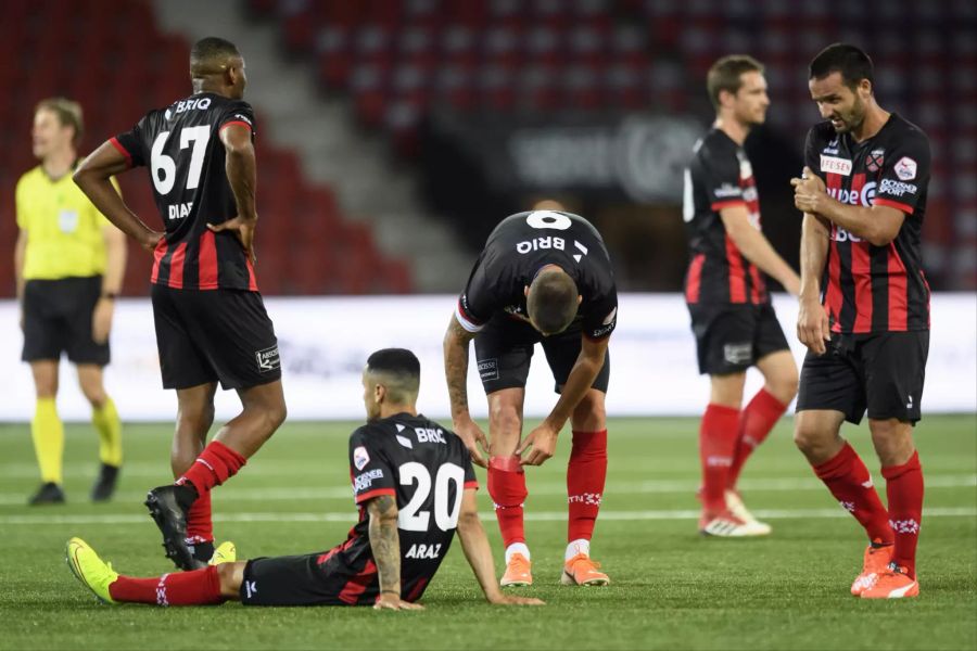 Die Spieler von Neuchatel Xamax nach der Partie gegen die Young Boys.
