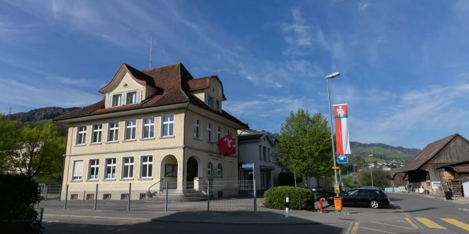 Die Gemeindeverwaltung Galgenen in Siebnen. Die Gemeindeverwaltung Galgenen in Siebnen.