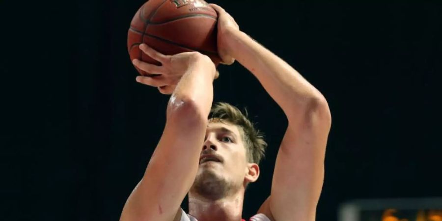 Tibor Pleiss steht bei Anadolu Efes Istanbul unter Vertrag. Foto: picture alliance / Ina Fassbender/dpa