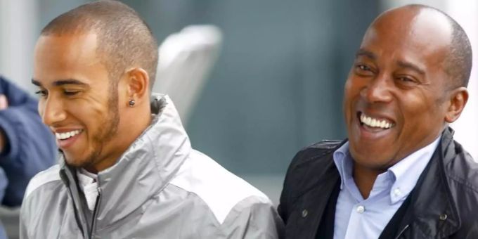 Lewis Hamilton (li.) mit seinem Vater Anthony. Lewis Hamilton