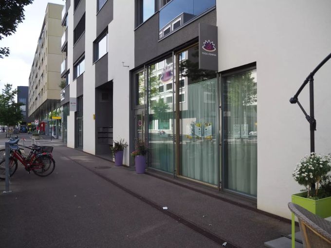Das Yoga Femina befindet sich am Boulevard Lilienthal im Glattpark. Yoga Femina Glattpark