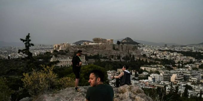 Blick auf den Parthenon-Tempel auf der Akropolis Blick auf den Parthenon-Tempel auf der Akropolis