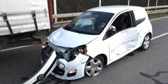 Schaffhausen - Verkehrsunfall zwischen Lastwagen und Auto