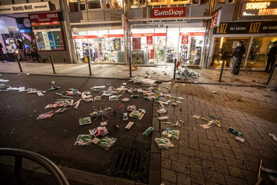 Randale Plünderungen Stuttgart affen